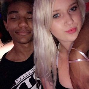 Meet your Posher, Elyssa